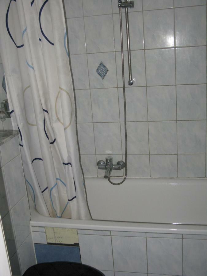 Comfortable Homly Apartment Жак Офенбах Екстериор снимка